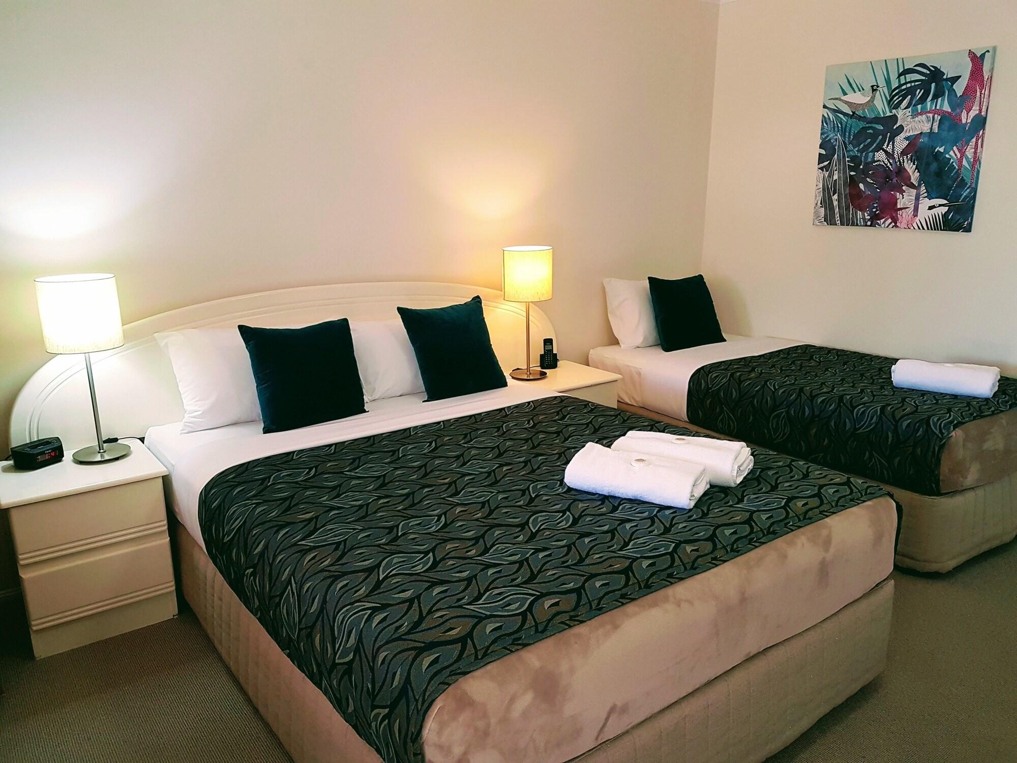 Rockhampton Palms Motor Inn מראה חיצוני תמונה