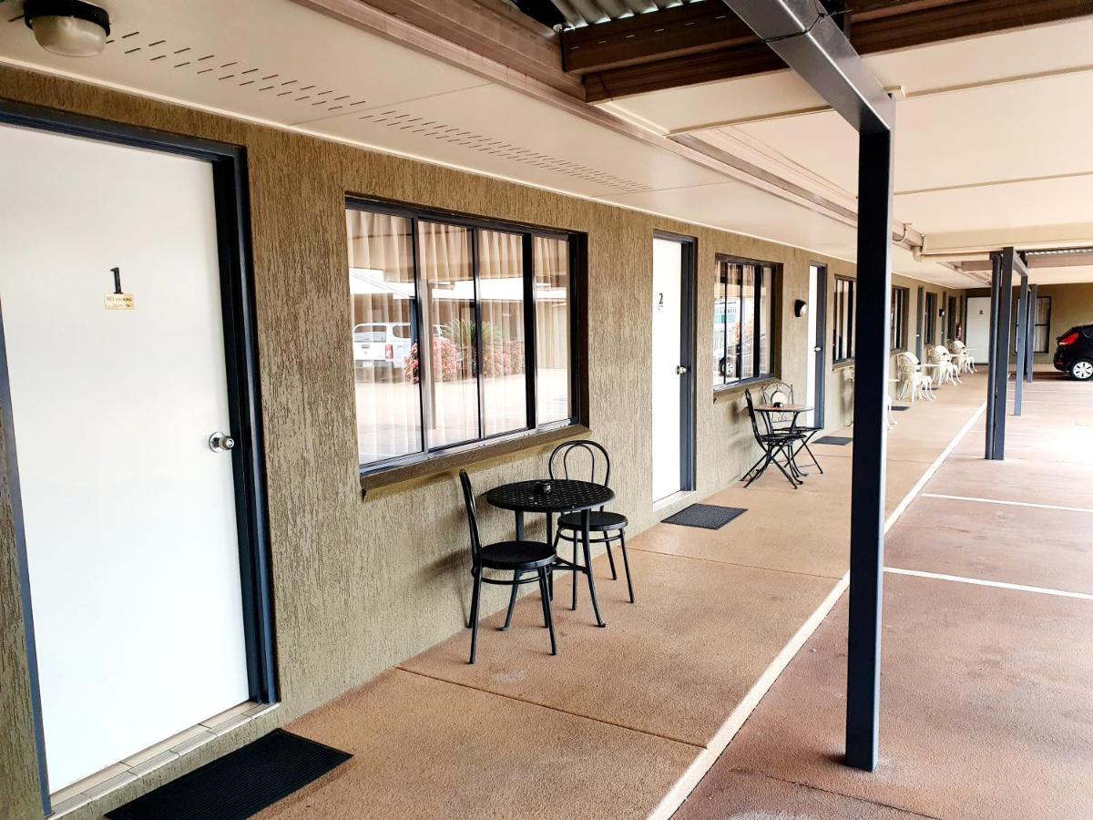 Rockhampton Palms Motor Inn מראה חיצוני תמונה