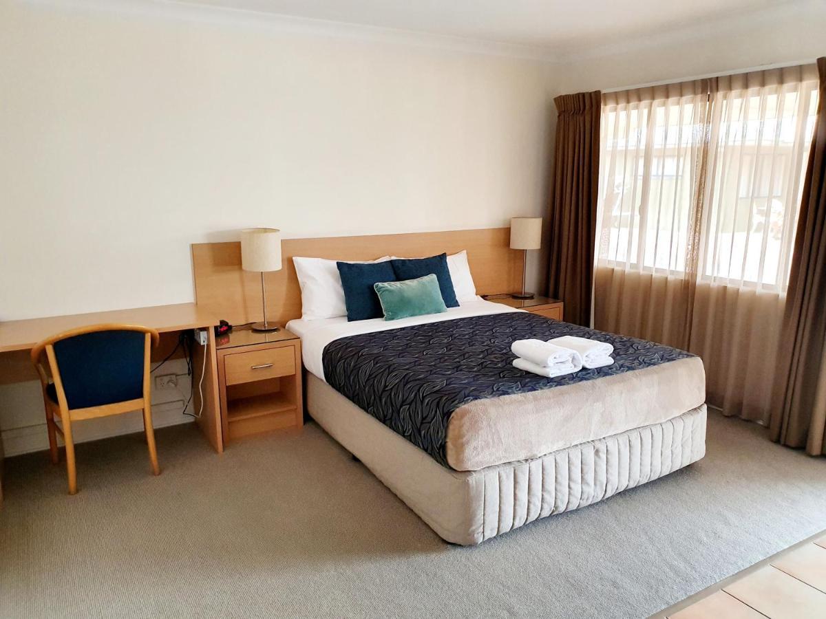 Rockhampton Palms Motor Inn מראה חיצוני תמונה