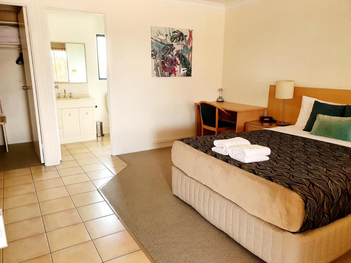 Rockhampton Palms Motor Inn מראה חיצוני תמונה