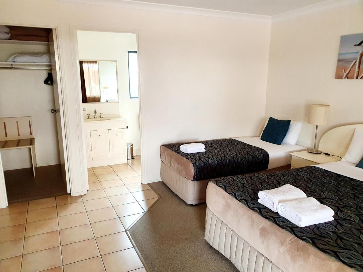 Rockhampton Palms Motor Inn חדר תמונה