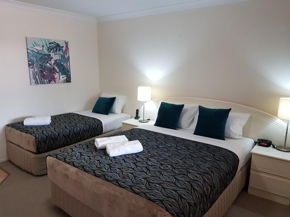 Rockhampton Palms Motor Inn מראה חיצוני תמונה
