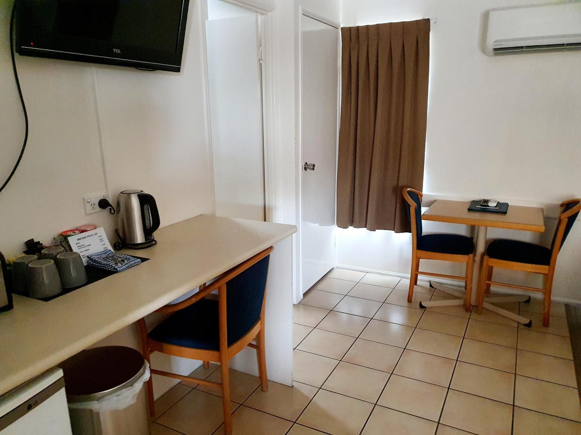 Rockhampton Palms Motor Inn חדר תמונה